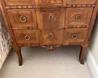 another view with better light and without key blocking the beauty of this piece.