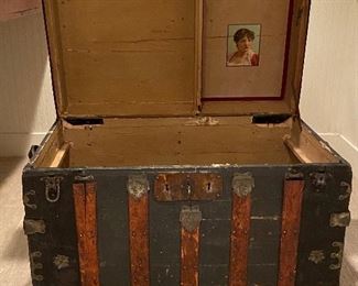 view with the lid open