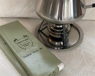 MCM fondue pot and forks