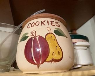 Vintage Cookie Jar & Kitchenware