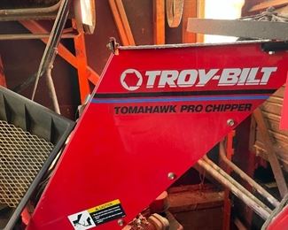 TROY-BILT Tomahawk Pro-Chipper
