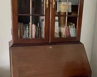ANTIQUE MAHOGANY SECRETARY