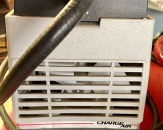 IngersolL-Rand Air Compressor 
WB-100  3/4 HP AIR COMPRESSOR, WORK BENCH SERIES 