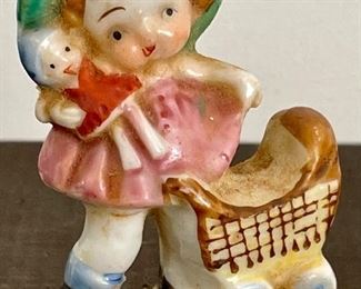 Vintage Porcelain Figurine - Occupied Japan 