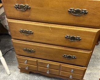 CHEST OF DRAWERS
