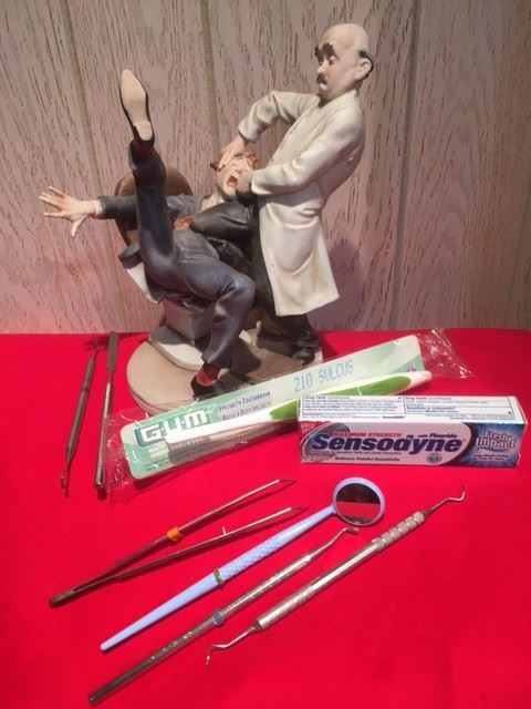 Capo d Monte Dentist figurine