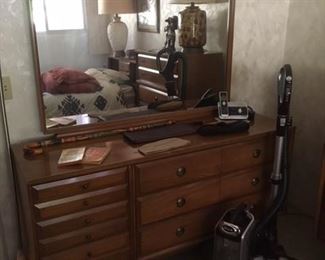 Dresser with mirror & Shark vacuum