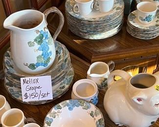 Metlox Blue Grape Dishwater Set