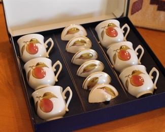 Evesham brand new pot de creme/hot chocolate set in box