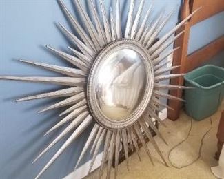 Silvery starburst mirror