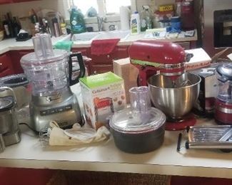 KitchenAid  blender with accessories; Cuisinart and more