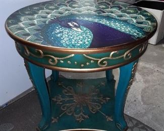 STUNNING Peacock Table