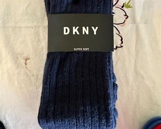 DKNY Super Soft socks Ladies Crew $5.00