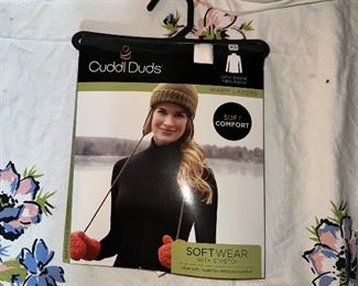 Size XS Cuddl Duds Long Sleeve Turtleneck $7.00