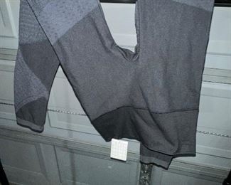 Spanx Size XS/TP leggings New $20.00