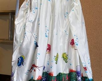 Fish Skirt Size 4X but looks like 2X $20.00