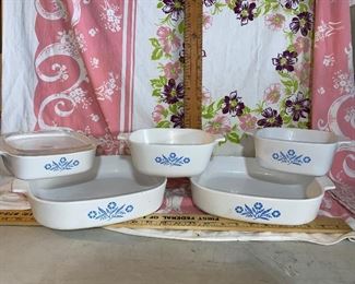 5 Corning Ware Corn Flower Casseroles $32.00 for all 