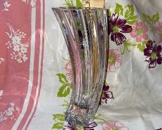 Curved Glass Vase $15.00
