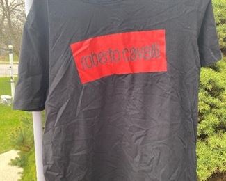 Roberto Cavalier Shirt Size Medium $10.00