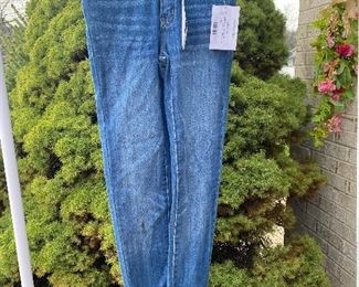 Kancan Size 1/24 $16.00