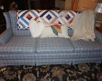 couch, quilt