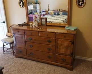 Ethan Allen Dresser