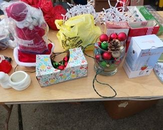 Songbird Essentials Big Red Hummingbird Feeder