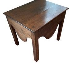 $400 USD     Vintage Mahogany Commode Coffee Table LL127-19      Description: Georgian mahogany box commode, with wonderful golden color and patina. Hinged top over a shaped frieze, with brass escutcheon. Raised on square tapered legs. c. 1870's

Condition: Excellent vintage condition

Dimensions: 19 x 16 x 18"

Local pick up Alexandria, VA.  Contact us for shipper suggestions.     https://goodbyhello.com/products/vintage-commode-coffee-table-ll127-19?_pos=17&_sid=f0cdb1161&_ss=r