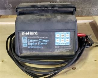 Die Hard Electric Battery Charger/Engine Starter, Model 200.71224
