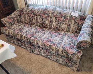 $50 Broyhill Floral Couch 82"