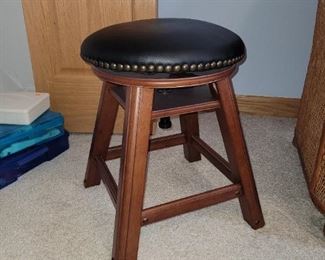$30 Bombay Leather & Solid wood Stool, screw up to adjust