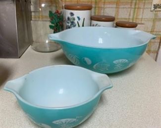 Rare Vintage Pyrex #441 and #444 Hot Air Balloon Turquoise White. 