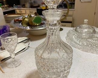 DECANTER WITH GROND STOPPER ONE OF SEVERAL