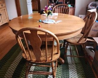 48 " solid wood dining table with 4 chairs 