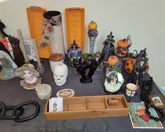 Halloween decor. Jim Shore figurines