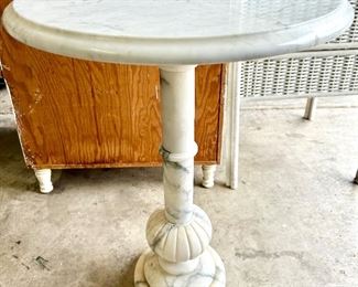18” Round x 24.5h Solid White Marble Side/ Accent Table $85