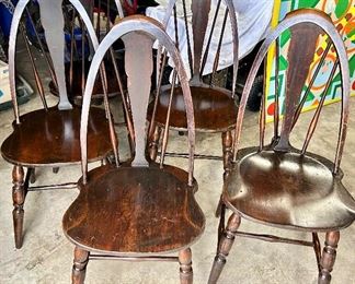 5 Antique Windsor back dining chair
17 x 17 x 37”h (18” to seat) $18 ea