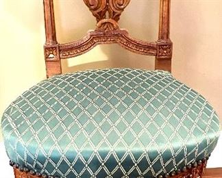 Antique Victorian violin back carved wood upholstered seat with grommet  accent music chair, 
17.5x 33“h (19 inch floor to seat) $75.
