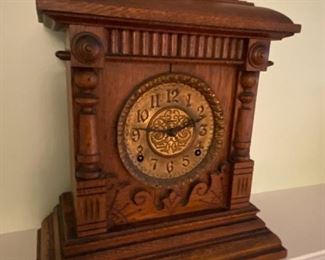Mantle Clock