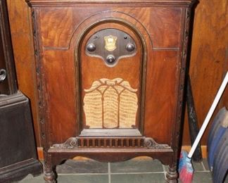 Vintage Cabinet Radio