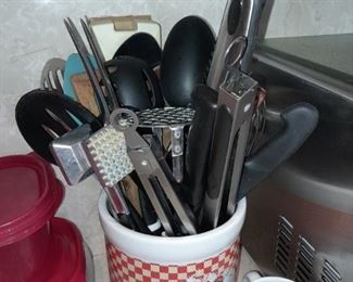Assorted Kitchen Contents (Glassware, Bakeware, Pots & Pans, Etc.)