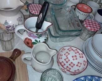 Assorted Kitchen Contents (Glassware, Bakeware, Pots & Pans, Etc.)