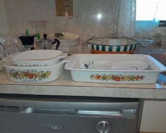 Assorted Kitchen Contents (Glassware, Bakeware, Pots & Pans, Etc.)