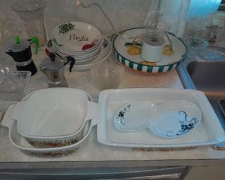 Assorted Kitchen Contents (Glassware, Bakeware, Pots & Pans, Etc.)