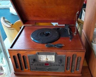 Retro Turntable W/ Cassette player