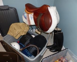 Pessoa horse saddle & equipment