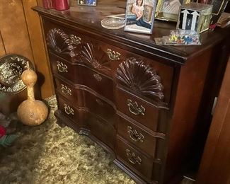 American Drew Vintage Chippendale Style Block Front Goddard Chest