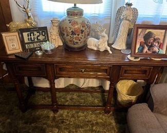 Console Table American Drew 
