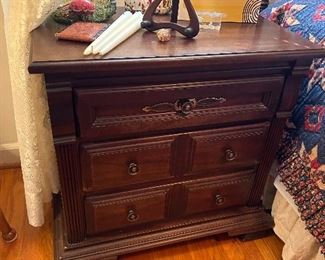 Pair of end tables 