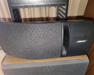 Pair Bose speakers